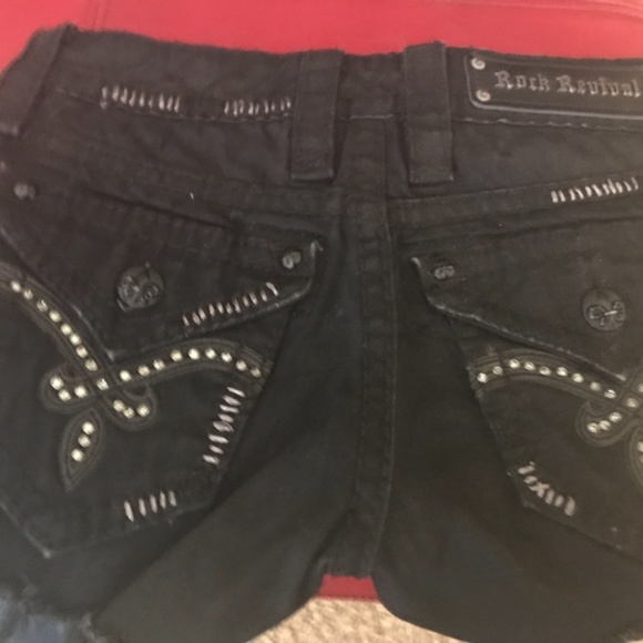 2 pairs of denim shorts - Picture 3 of 5